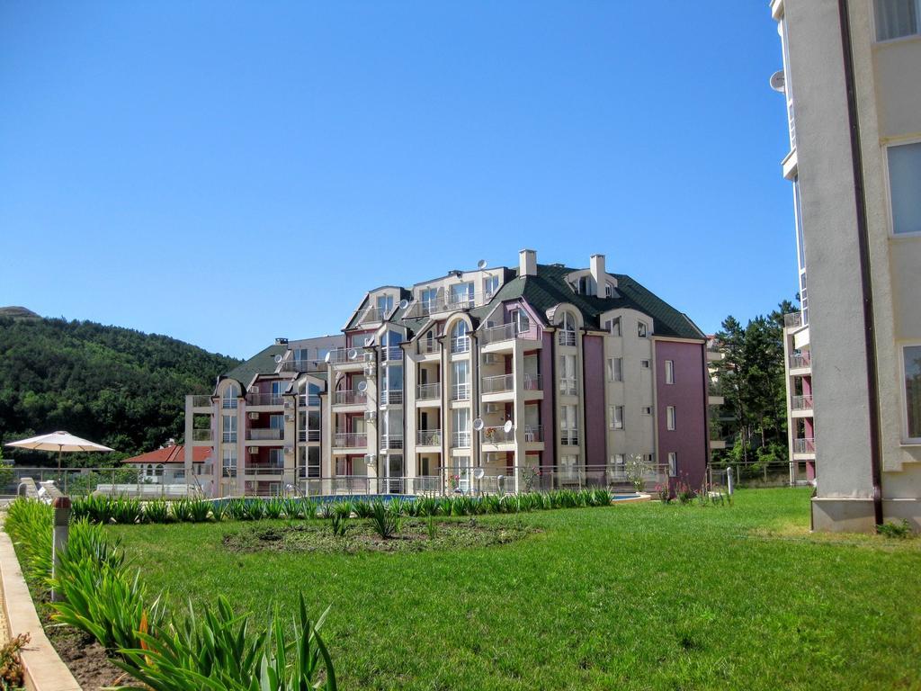 Каварна Хилс Апартаменти - Kavarna Hills Apartments Екстериор снимка